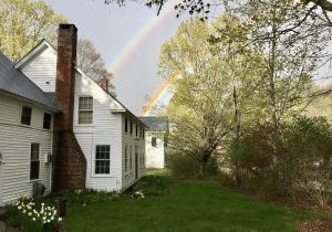 01-EXTERIOR-RAINBOW